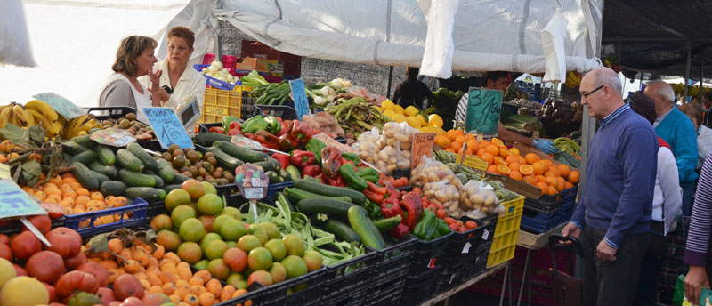 The weekly market, another way to enjoy the sun of the Costa Blanca South