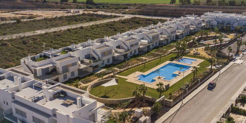 Eladó házak a Vistabella Golf Resortban, a golfozás és a nagy mediterrán éghajlat álmának helyén
