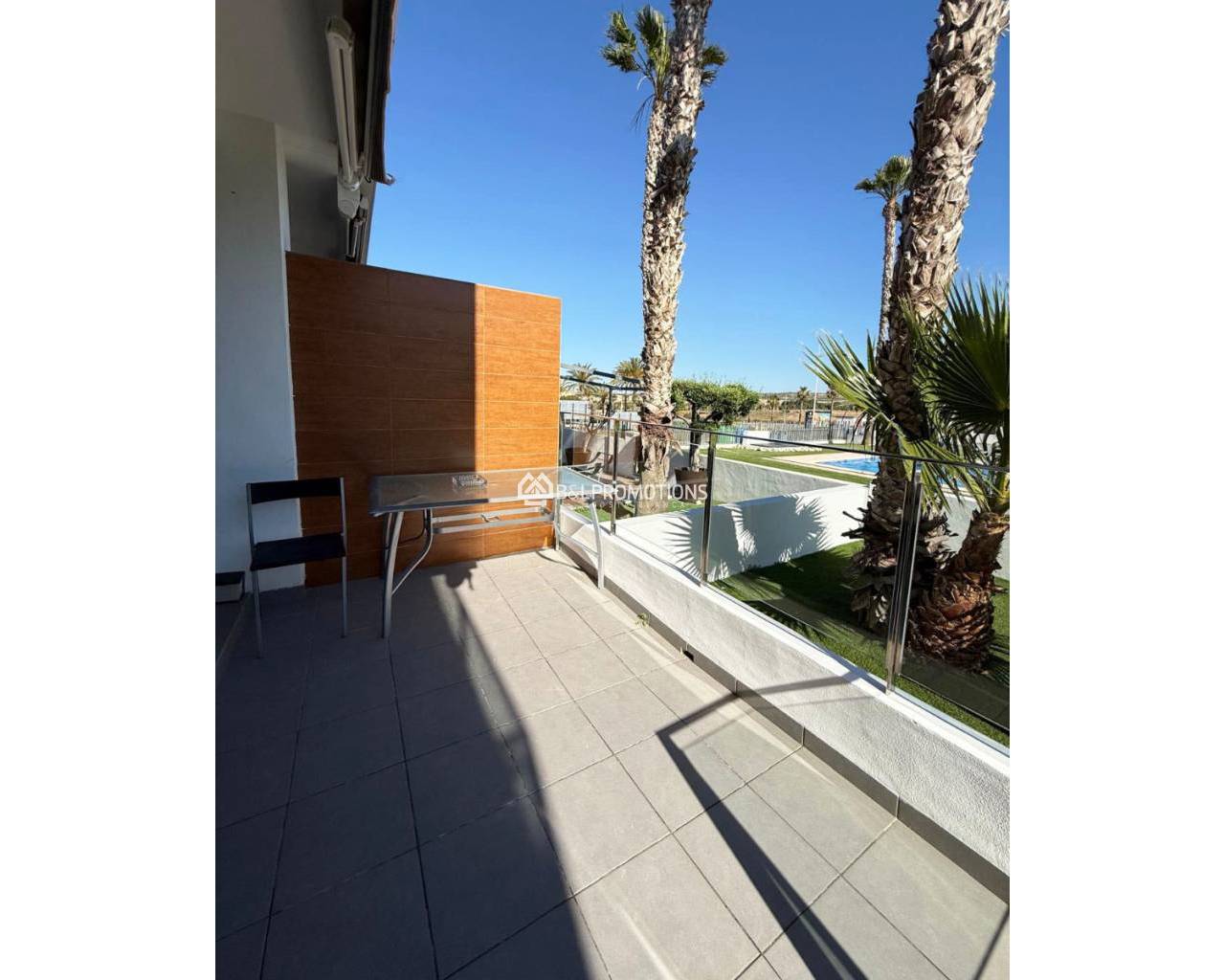 Alquiler a largo plazo - Apartamento -
Alicante - La Finca Golf