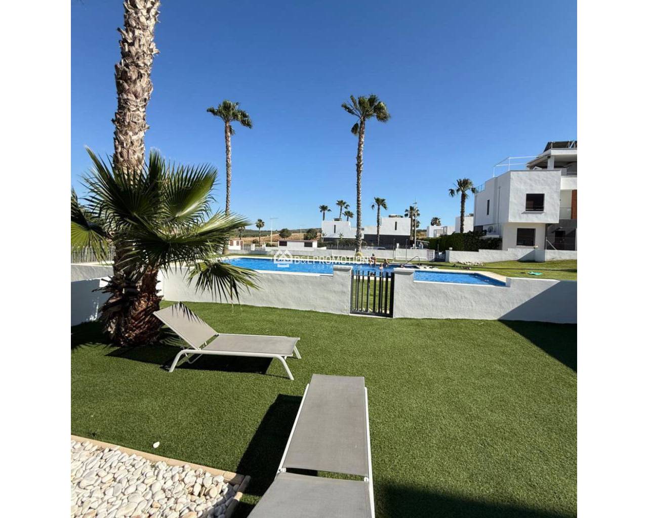 Alquiler a largo plazo - Apartamento -
Alicante - La Finca Golf