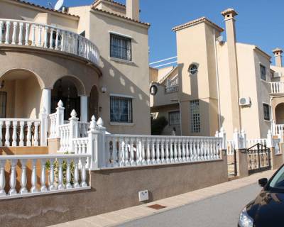 Alquiler a largo plazo - Casa semi adosada - San Miguel de Salinas - El Galán