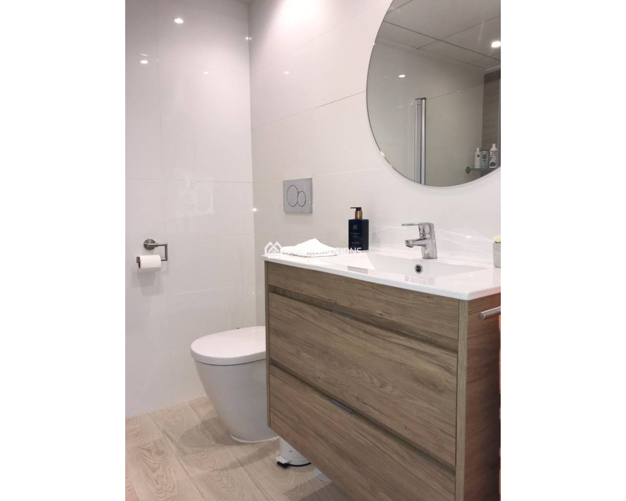 Alquiler vacacional - Apartamento -
Torrevieja