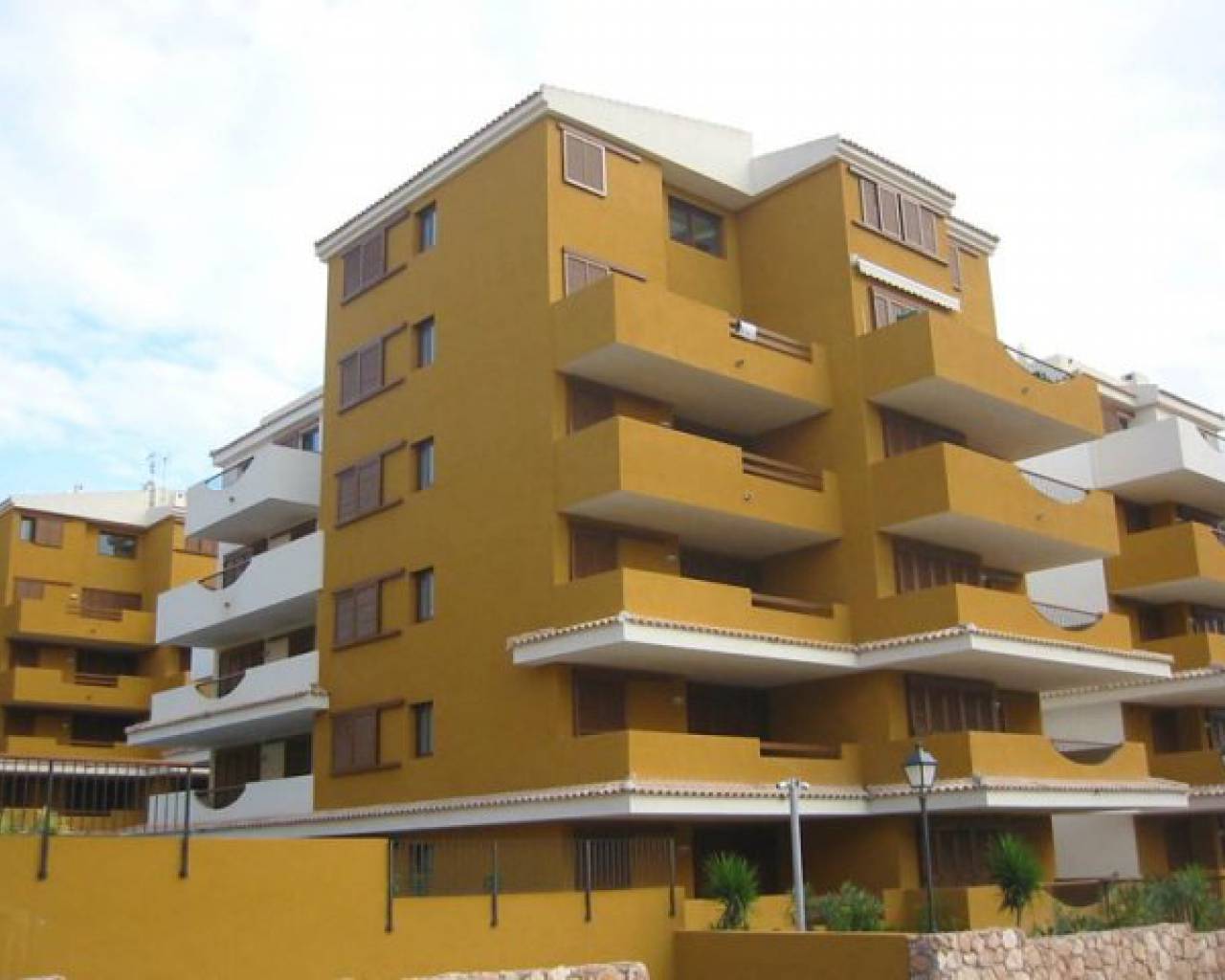 Apartamento - Alquiler a largo plazo - Torrevieja - Punta Prima