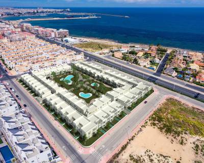 Apartamento con piscina en venta en la playa de Torrevieja, Alicante