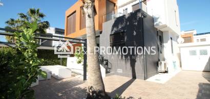 Apartment - Long term rental -
            Alicante - AL115