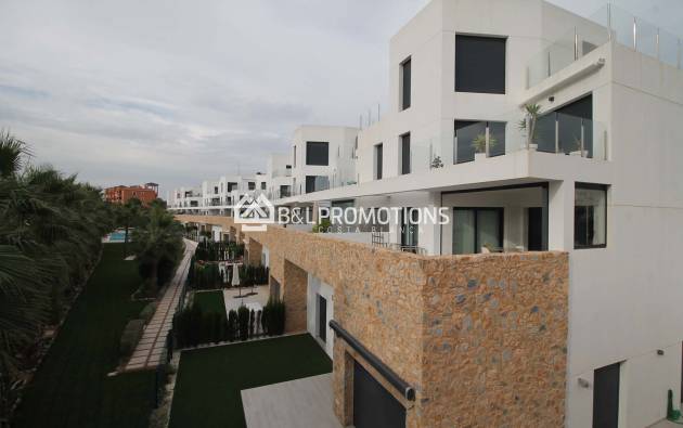 Appartement - Gebrauchtimmobilien - Orihuela Costa -
                Villamartin