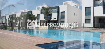 Appartement - Vakantieverhuur -
            Torrevieja - AL94