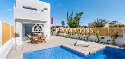 Chalet independiente - Nueva construcción -
            Los Alcázares - V577