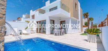 Chalet independiente - Nueva construcción -
            Pilar de la Horadada - V471