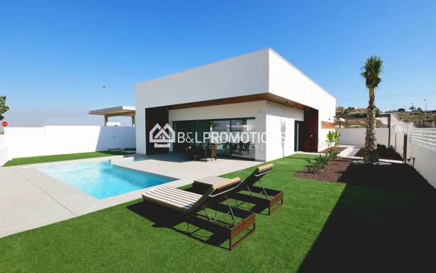 Chalet independiente - Nueva construcción - San Fulgencio -
                La Marina