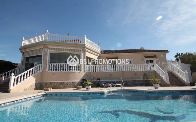 Chalet independiente - Reventa - Catral -
                Catral