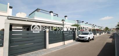 Chalet independiente - Reventa -
            Orihuela Costa - R512