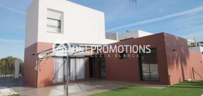 Chalet pareado - Reventa -
            Alicante - R498