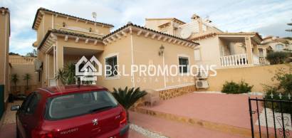 Doppelhaushälfte - Gebrauchtimmobilien -
            San Miguel de Salinas - R506