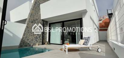 Doppelhaushälfte - Neubauimmobilien -
            San Javier - V502