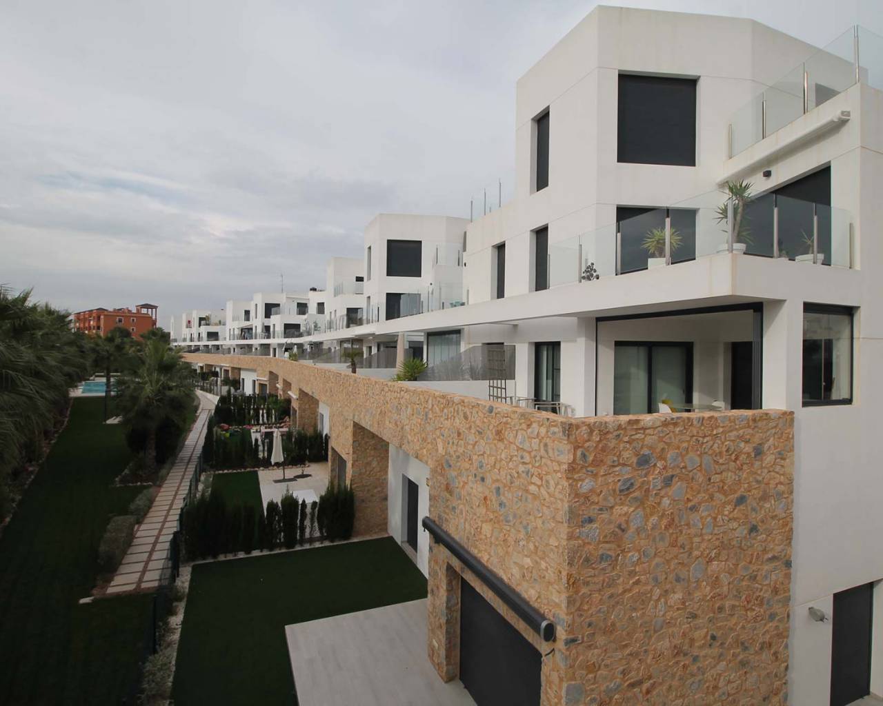 Fantasztikus lakás közös medencével eladó Villamartinban, Orihuela Costa, Alicante, Spanyolország