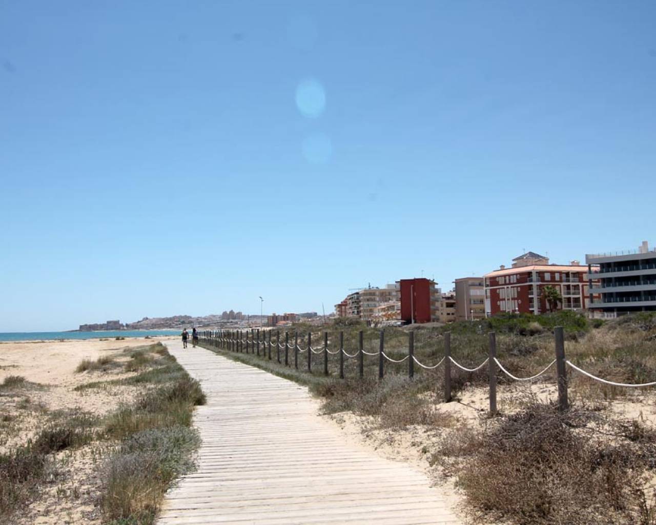 Ferienvermietung - Appartement -
Torrevieja - La Mata
