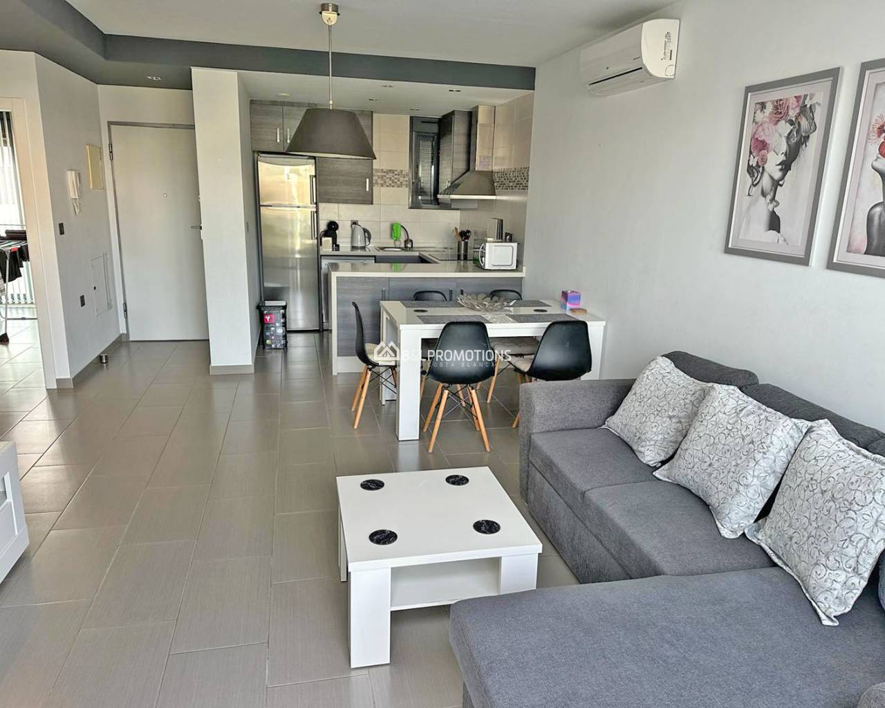 Ferienvermietung - Appartement -
Torrevieja - Punta Prima