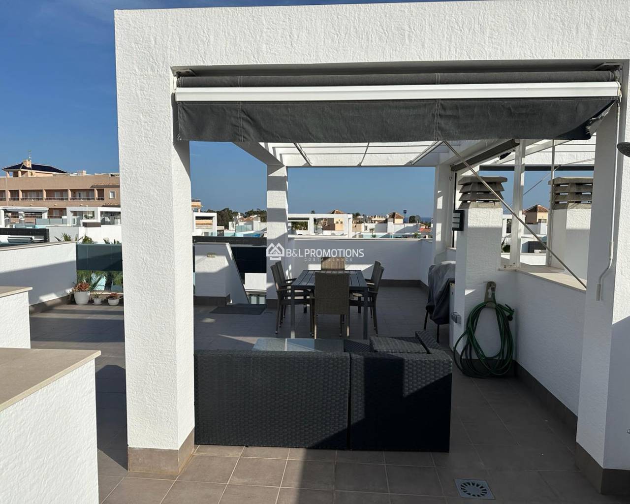 Ferienvermietung - Appartement -
Torrevieja - Punta Prima