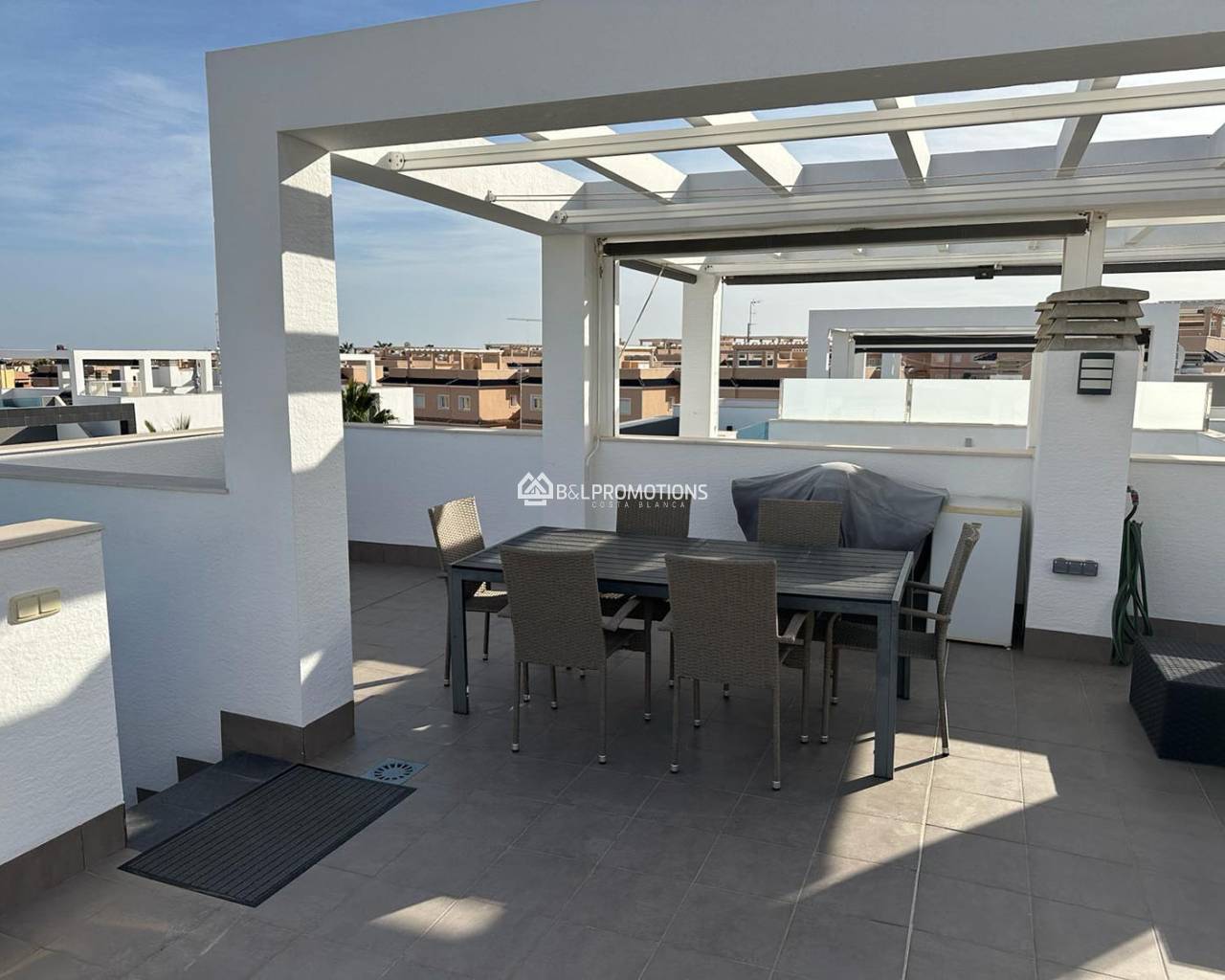 Ferienvermietung - Appartement -
Torrevieja - Punta Prima