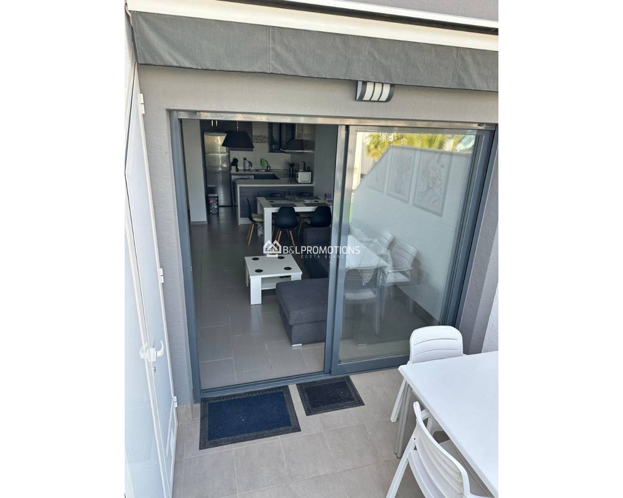 Ferienvermietung - Appartement -
Torrevieja - Punta Prima