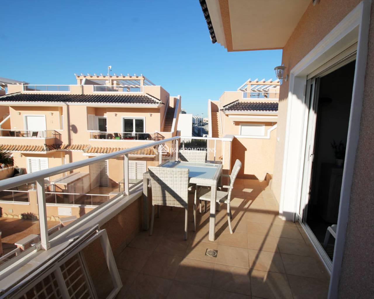 Ferienvermietung - Appartement -
Torrevieja - Punta Prima