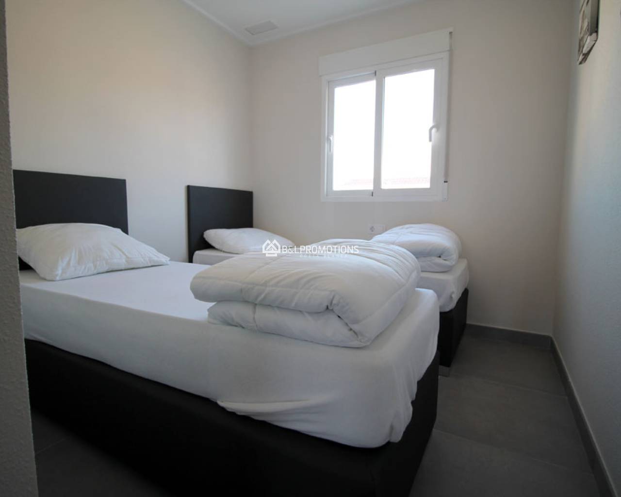 Ferienvermietung - Appartement -
Torrevieja - Punta Prima