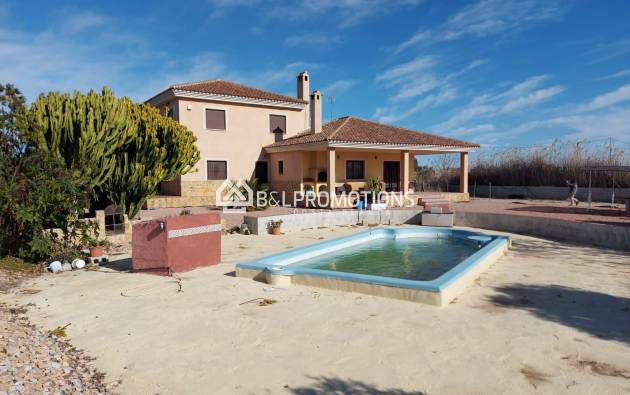 Finca - Gebrauchtimmobilien - Daya Nueva -
                Daya Nueva