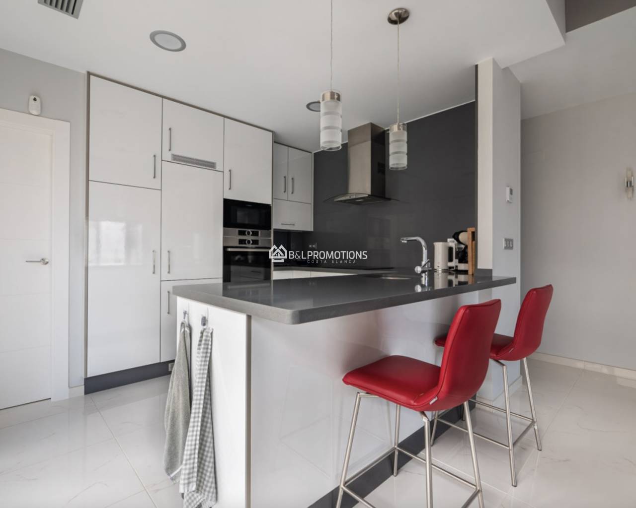 Gebrauchtimmobilien - Villa -
Orihuela Costa - Villamartin