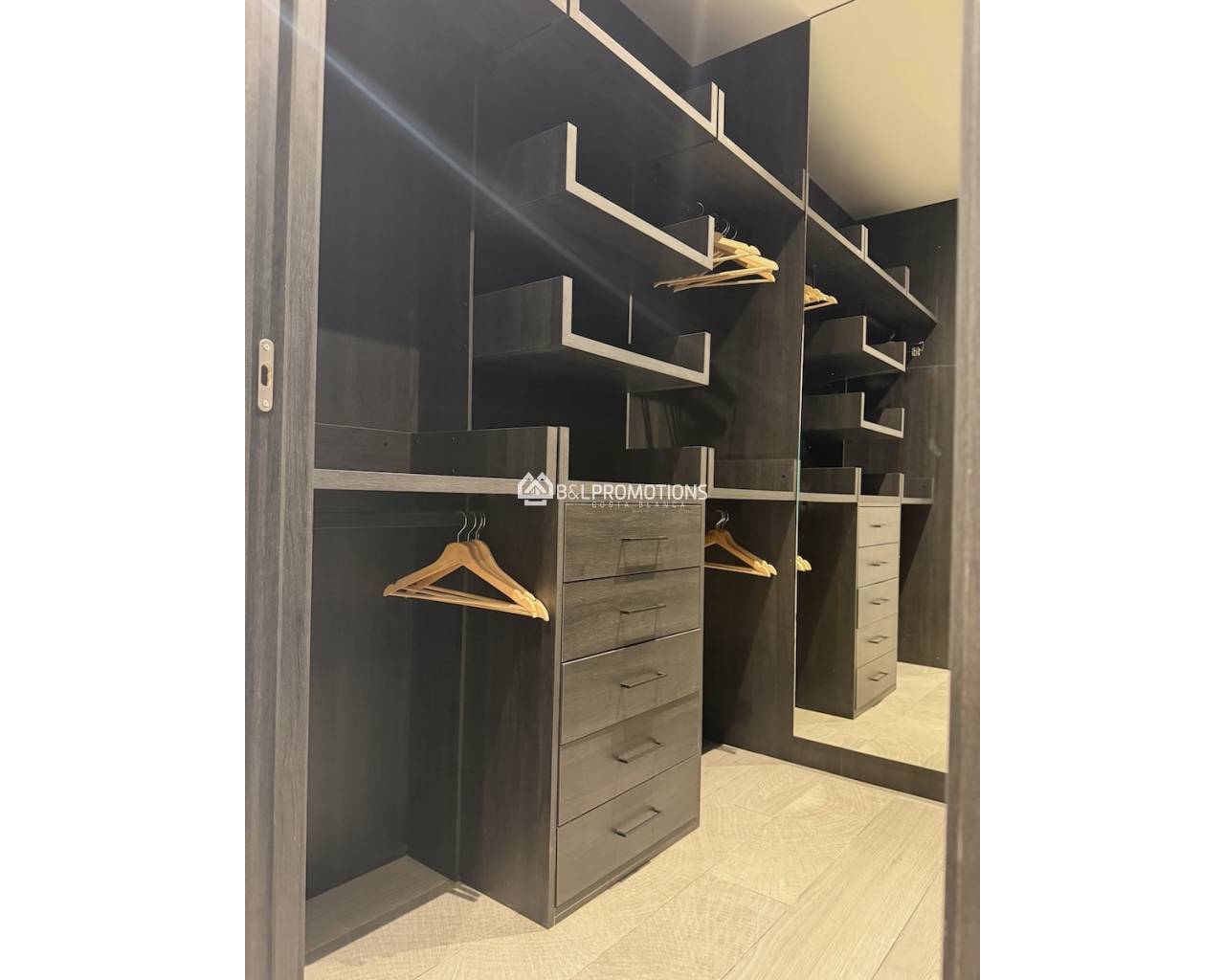 Használt ingatlan - Villa -
Alicante - La Finca Golf