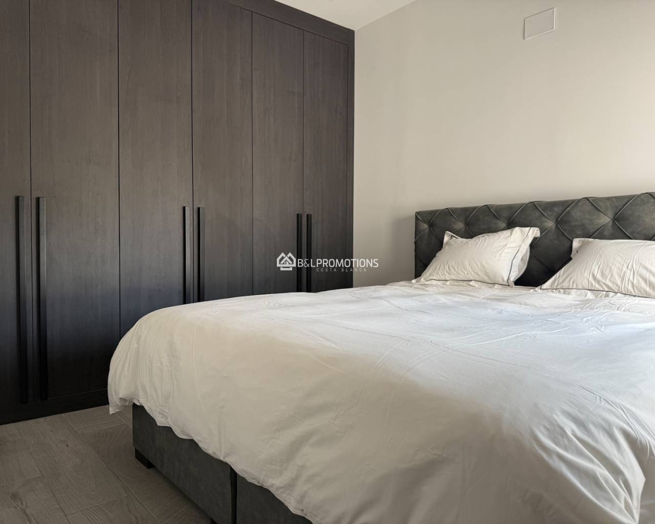 Használt ingatlan - Villa -
Alicante - La Finca Golf