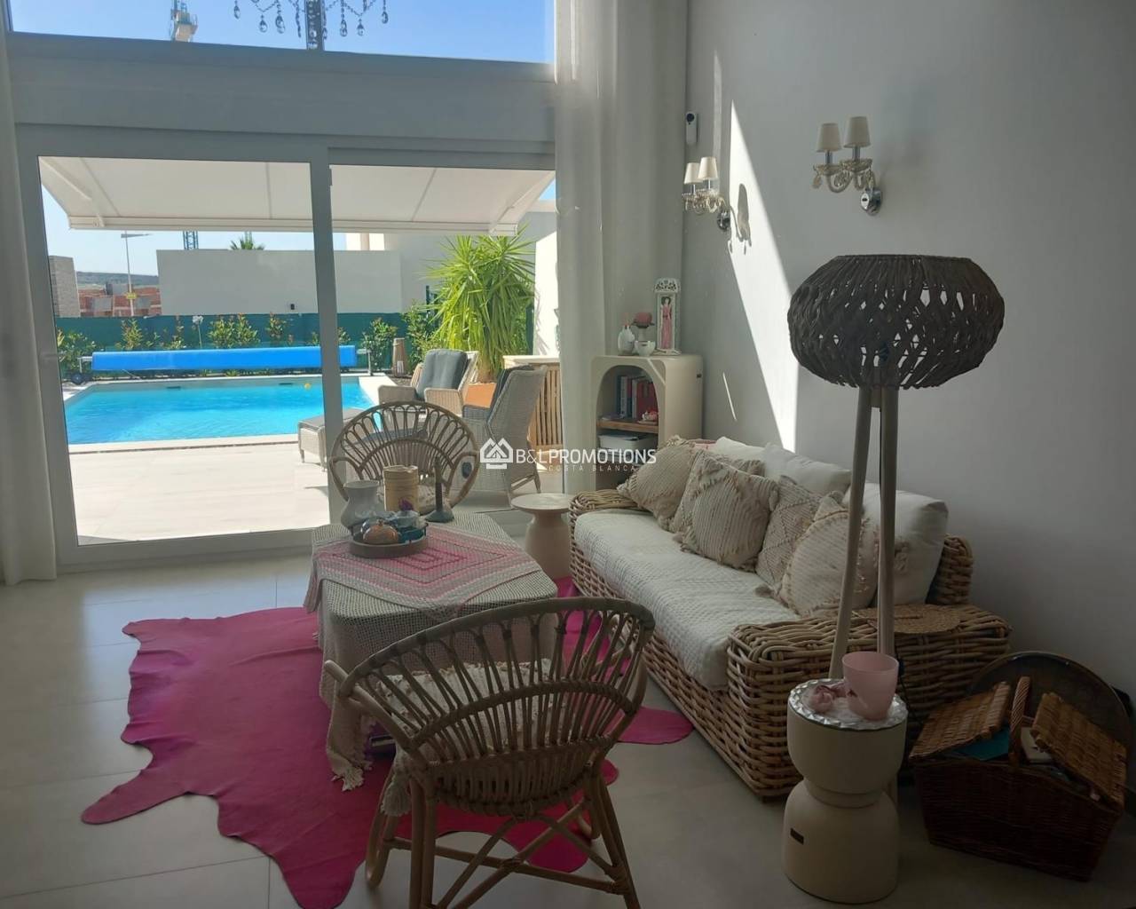 Herverkoop - Half vrijstaande villa -
Alicante - La Finca Golf