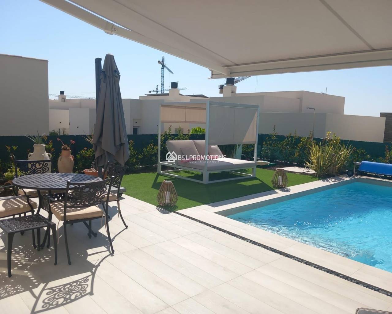 Herverkoop - Half vrijstaande villa -
Alicante - La Finca Golf