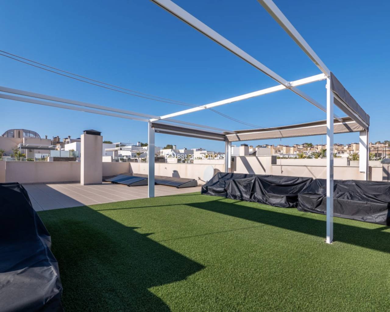 Herverkoop - Vrijstaande villa -
Orihuela Costa - Villamartin