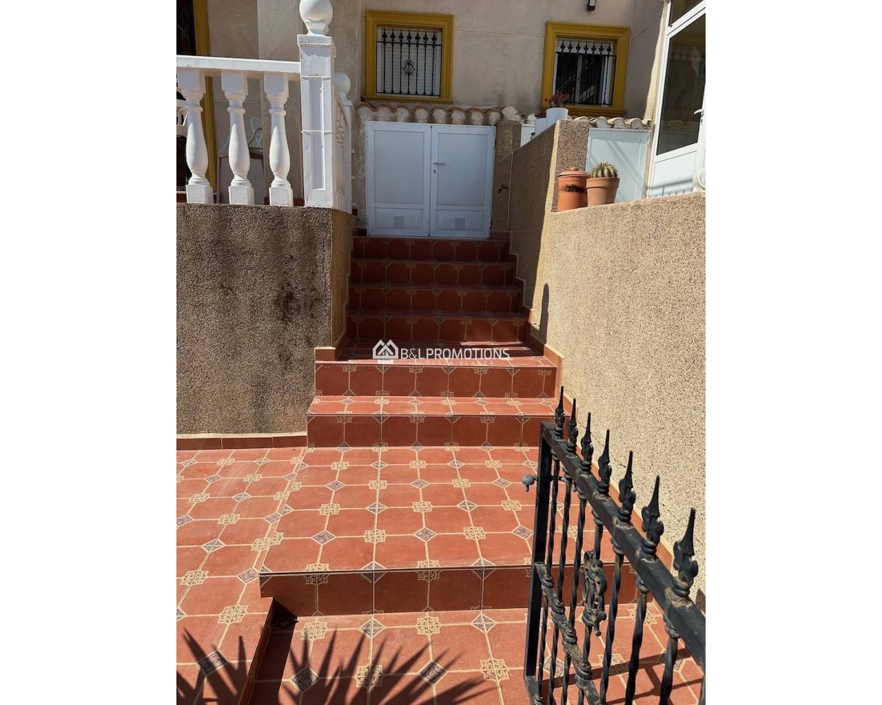 Lange termijn verhuur - Geschakelde woning / duplex -
Orihuela Costa - Villamartin