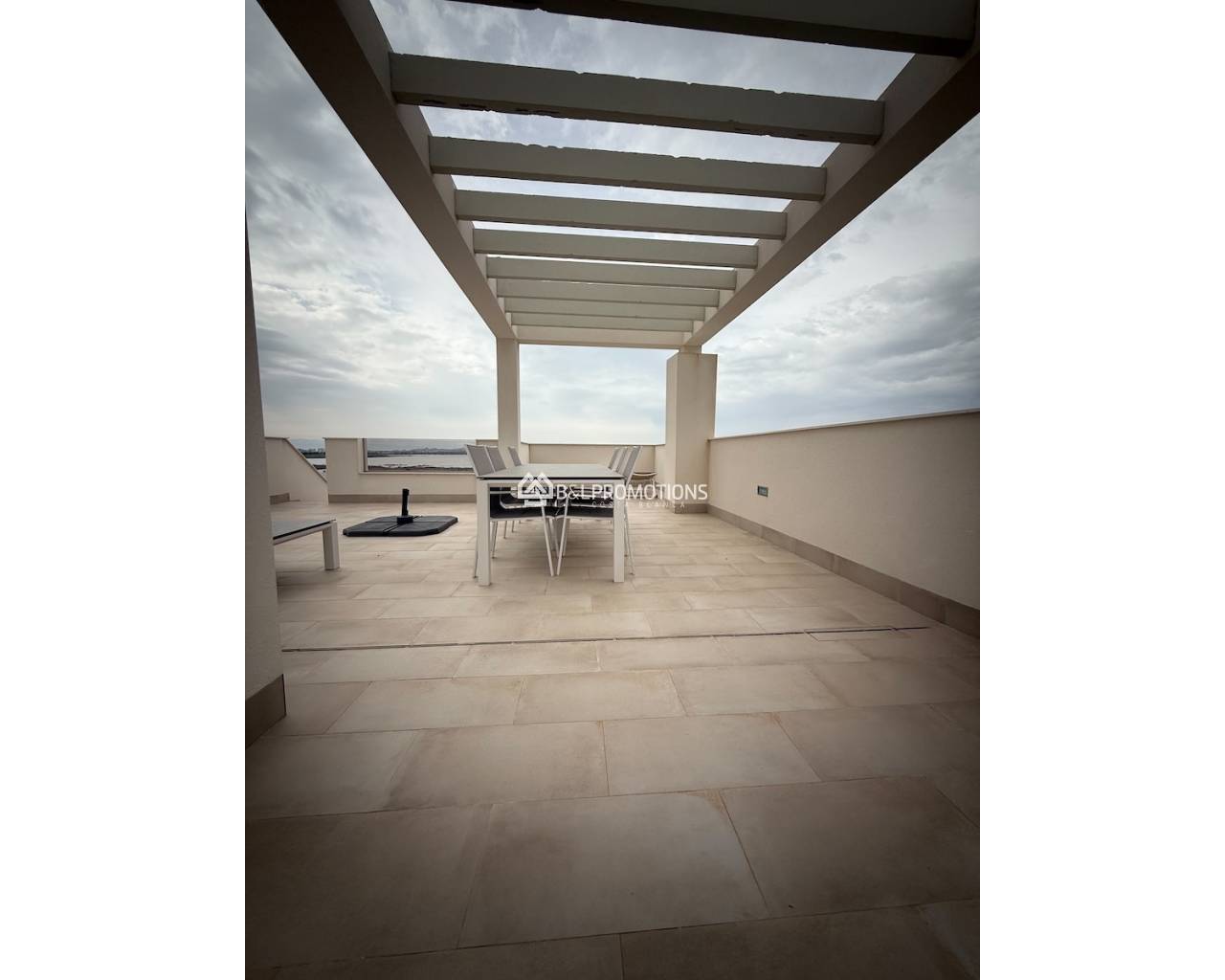 Lange termijn verhuur - Penthouse -
Guardamar del Segura - El Raso