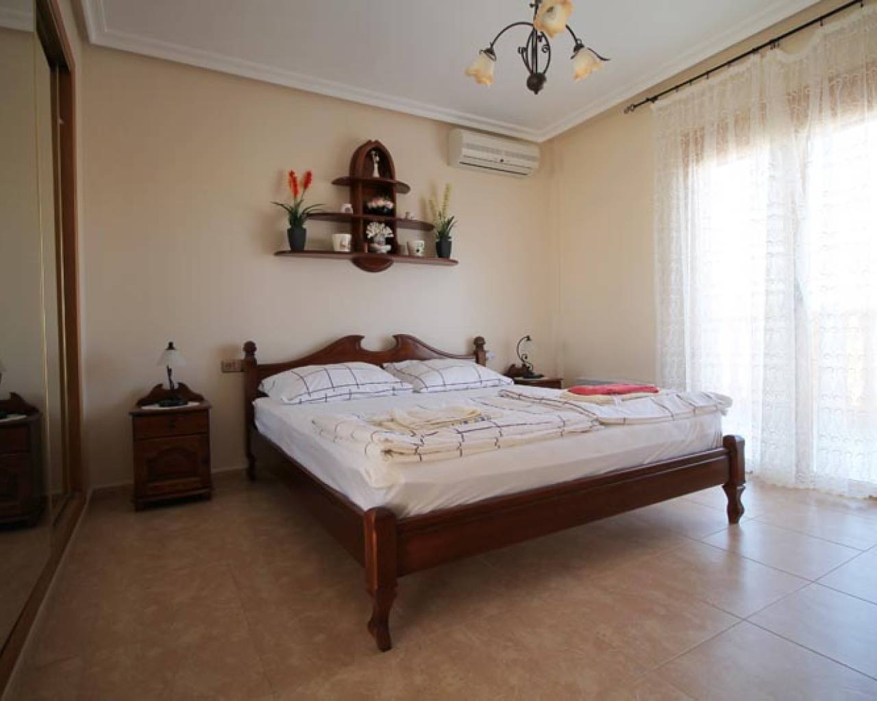 Lange termijn verhuur - Vrijstaande villa -
Orihuela Costa - El Galán