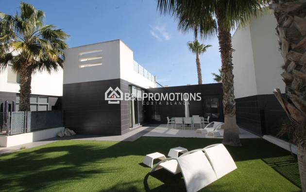 Maison jumeleé / Duplex - Revente - Alicante -
                La Finca Golf