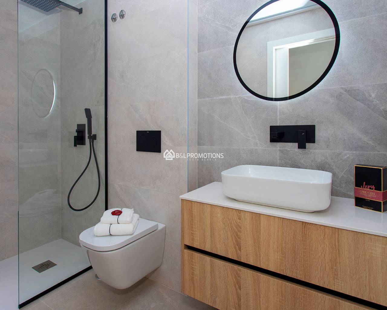 Neubauimmobilien - Quattrohaus -
Sucina - Centro