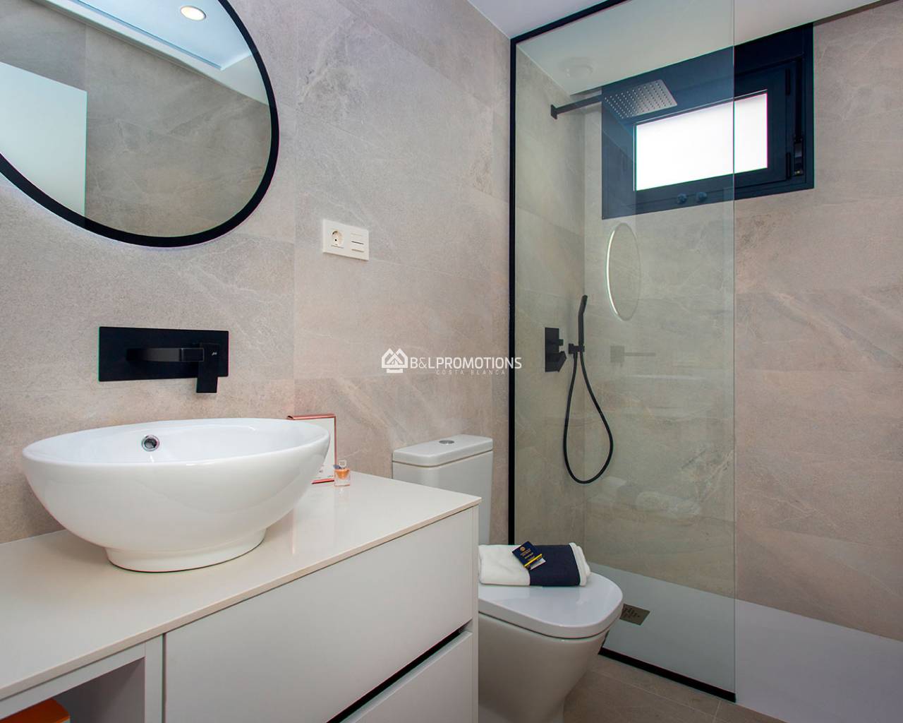 Neubauimmobilien - Quattrohaus -
Sucina - Centro