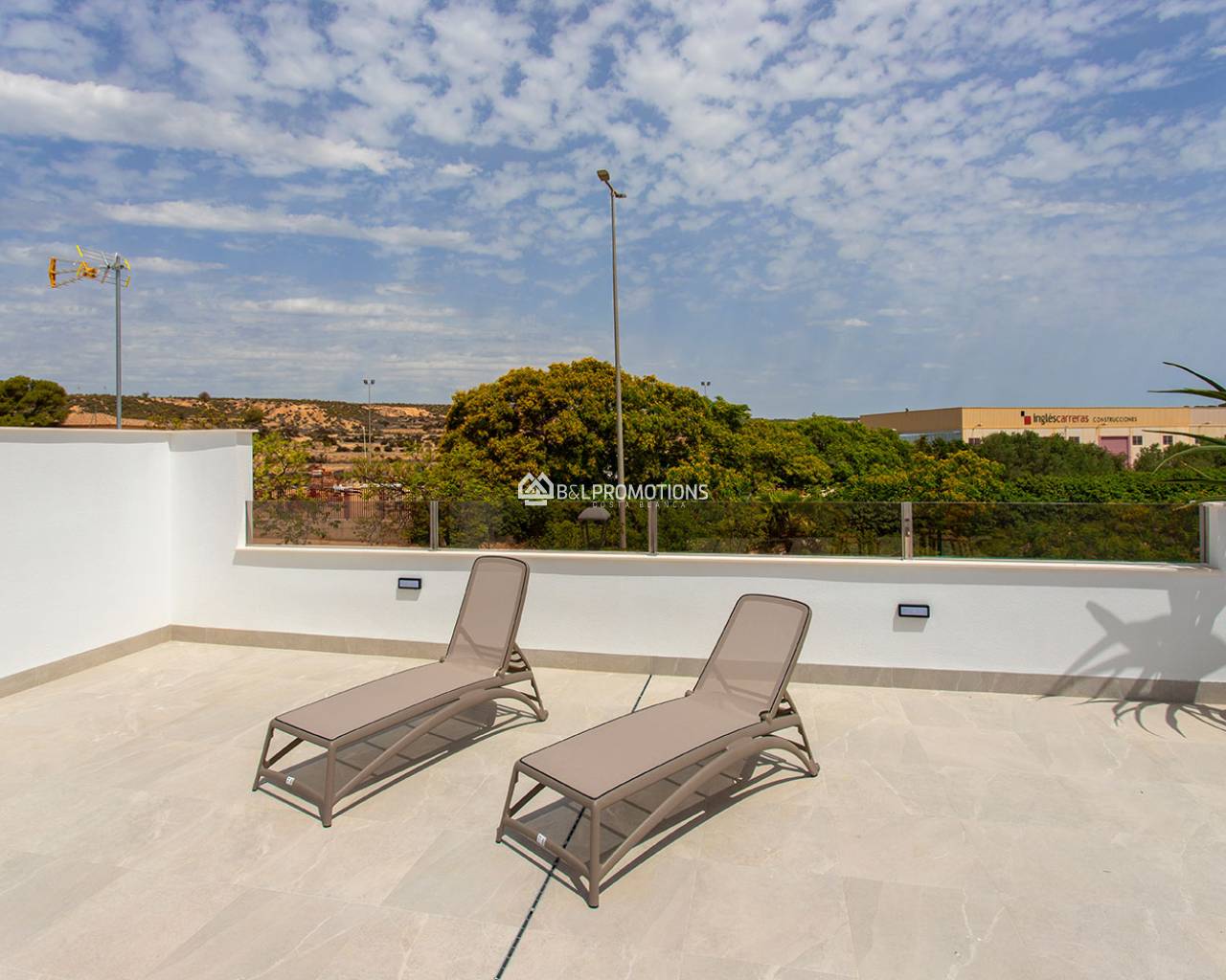 Neubauimmobilien - Quattrohaus -
Sucina - Centro