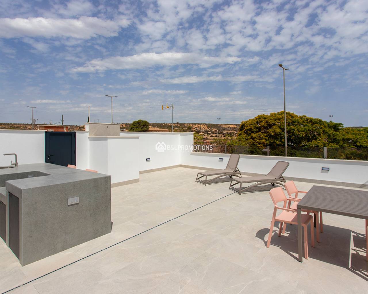 Neubauimmobilien - Quattrohaus -
Sucina - Centro