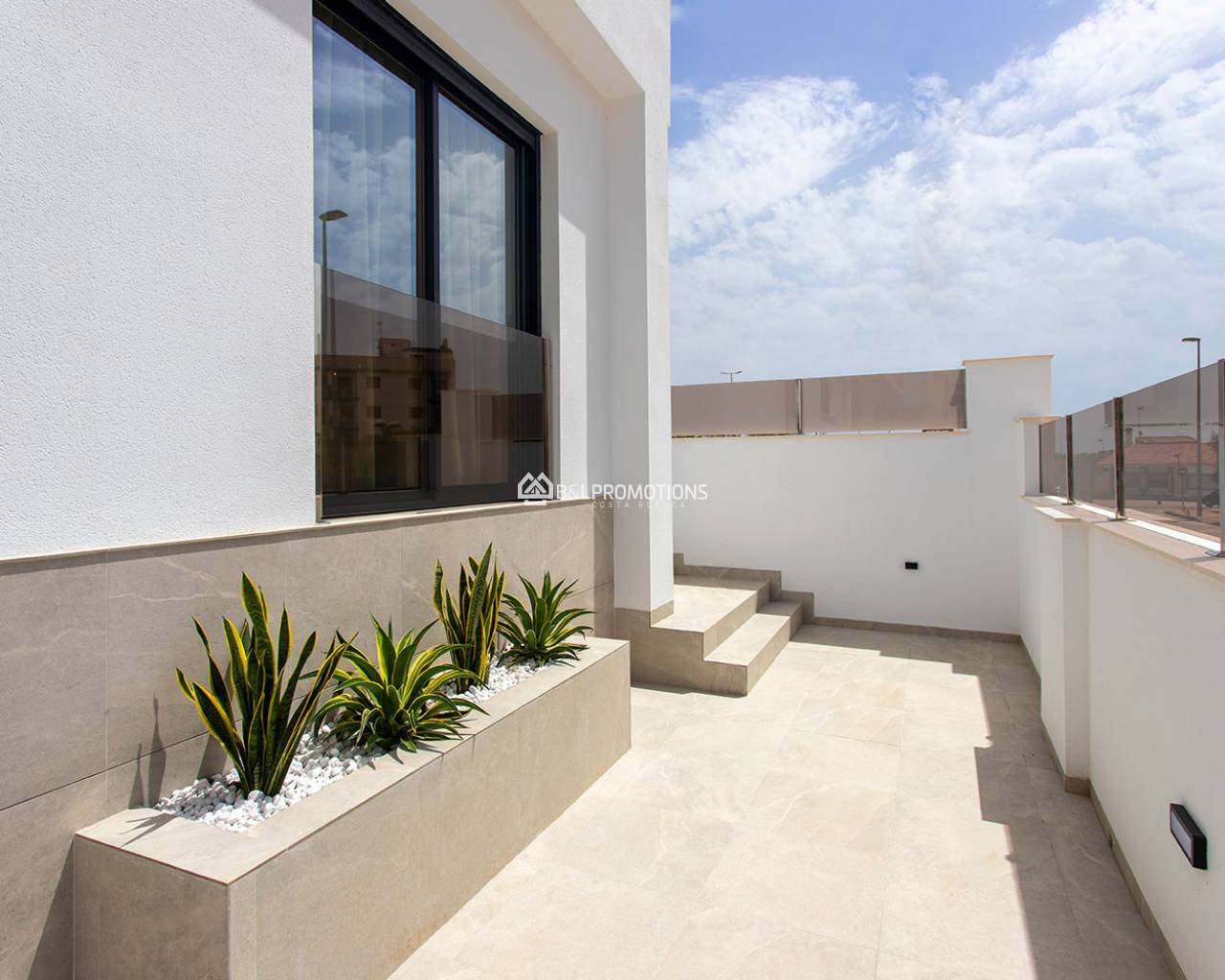 Neubauimmobilien - Quattrohaus -
Sucina - Centro