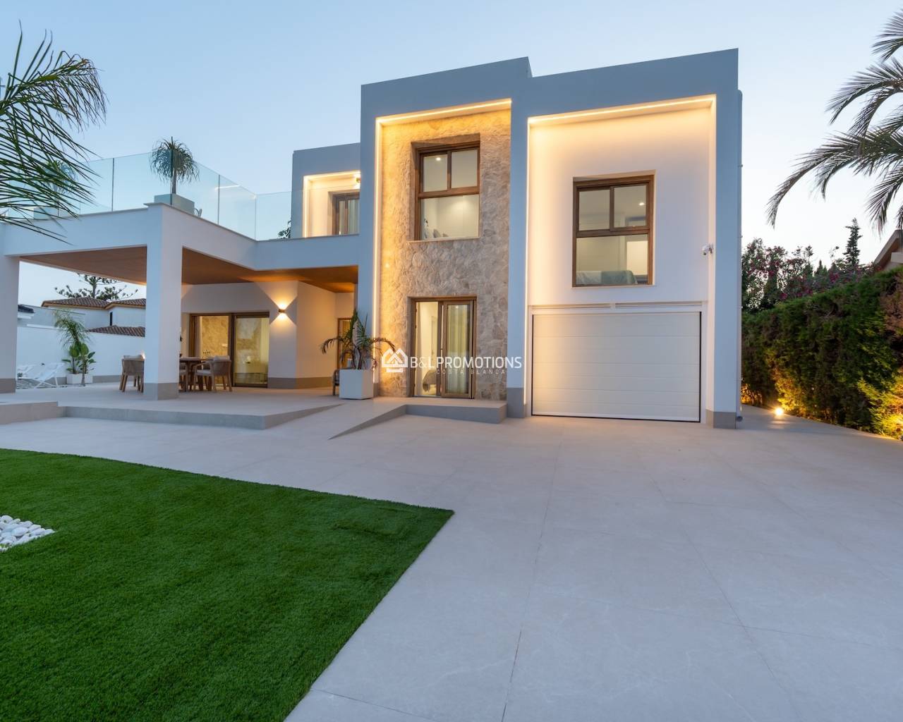 Neubauimmobilien - Villa -
Orihuela Costa - Campoamor