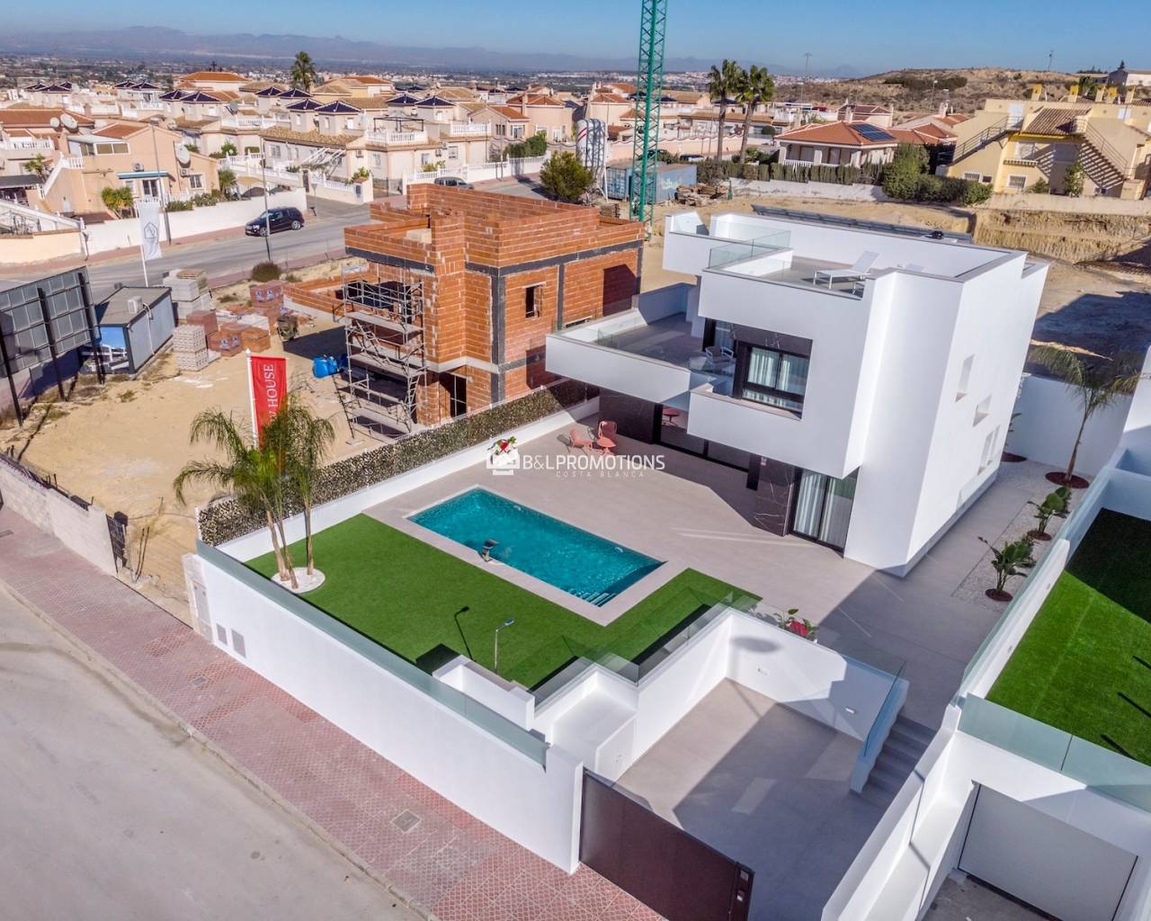 Neubauimmobilien - Villa -
Rojales