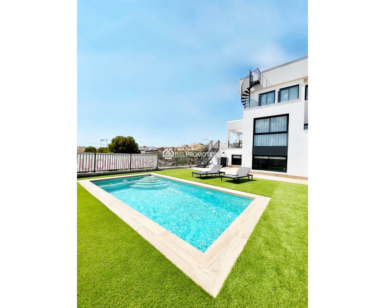 New build - Semi detached villa -
Alicante - La Finca Golf