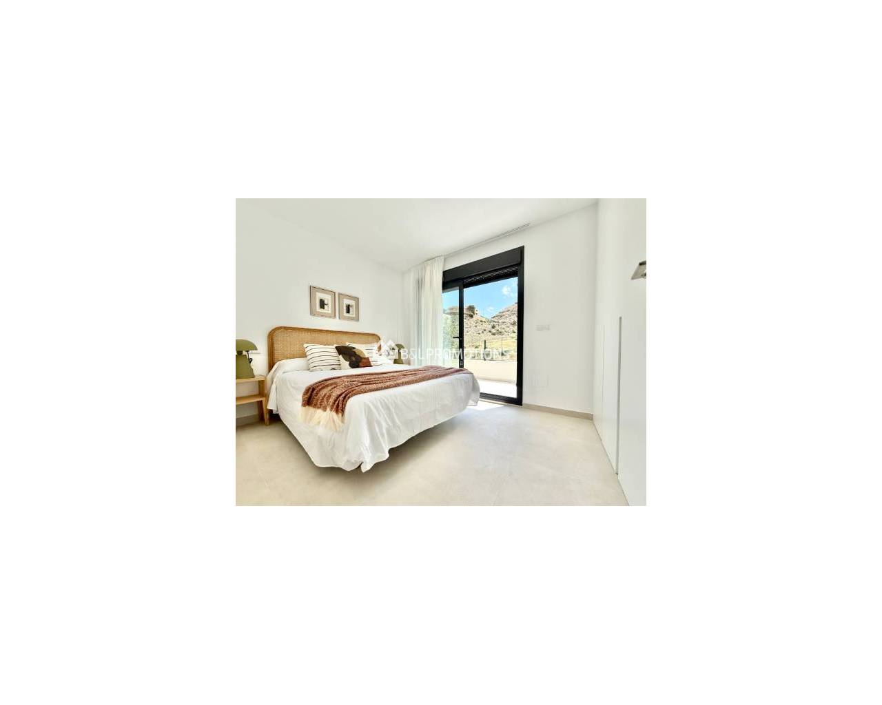 Nieuwbouw - Geschakelde woning / duplex -
Cox