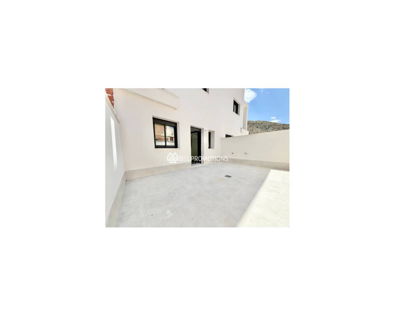 Nieuwbouw - Geschakelde woning / duplex -
Cox