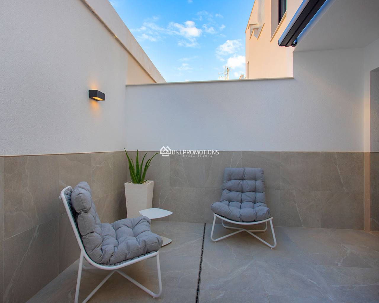 Nueva construcción - Casa adosada / Duplex -
Pilar de la Horadada - Torre de la Horadada