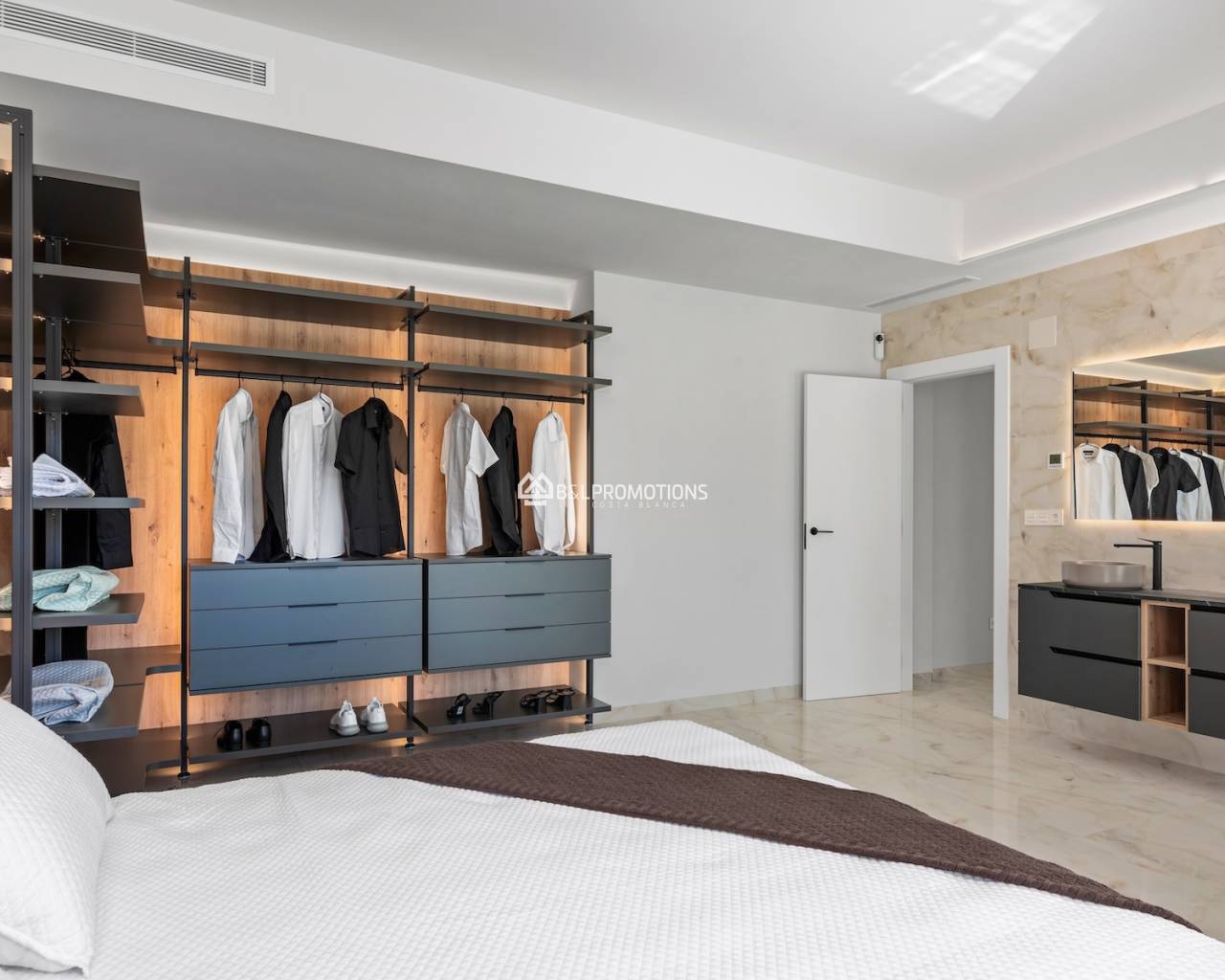 Nueva construcción - Chalet independiente -
Alicante - La Finca Golf